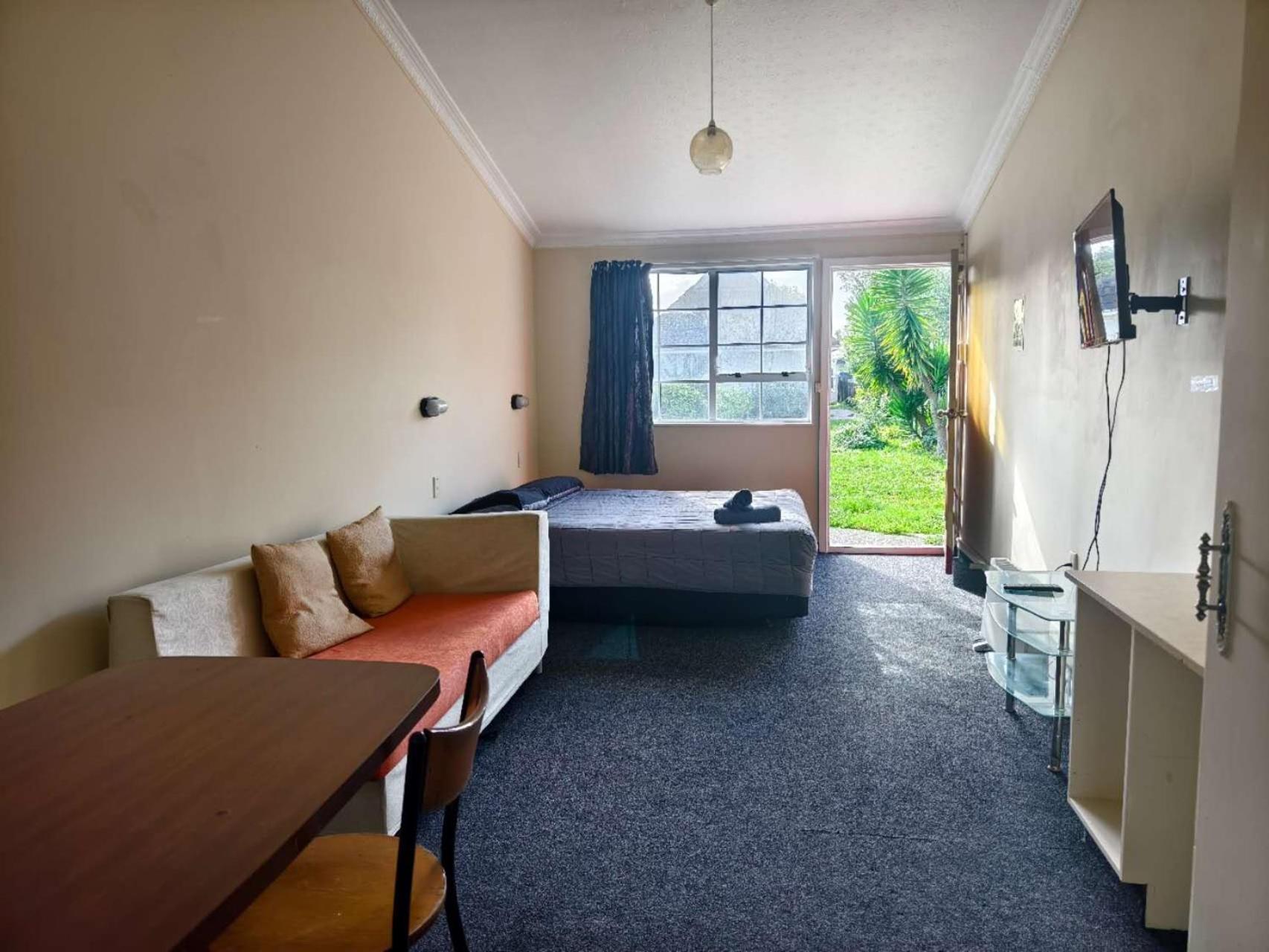 Ferry Motel Christchurch Zewnętrze zdjęcie